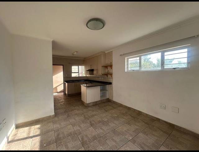 2 BEDROOM APARTMENT FOR SALE IN MANABA BEACH